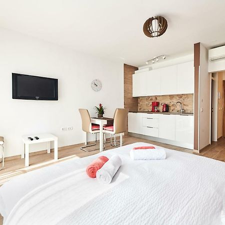 Studio Apartman Lena Umago Exterior foto