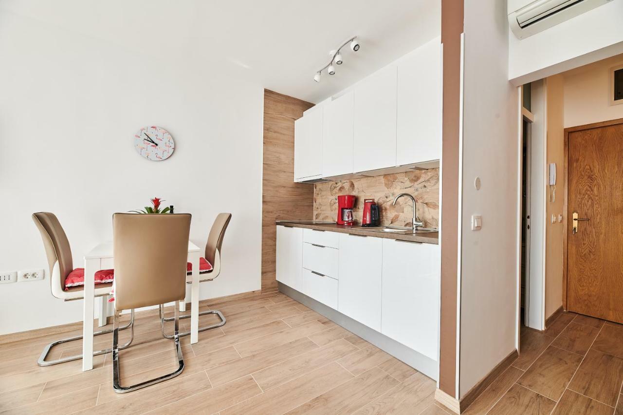Studio Apartman Lena Umago Exterior foto